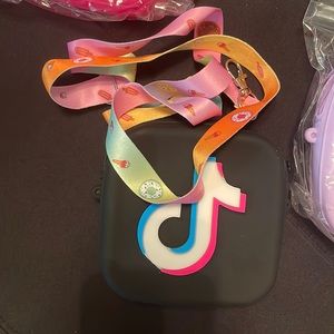 NEW purses 👛 (3 purses)